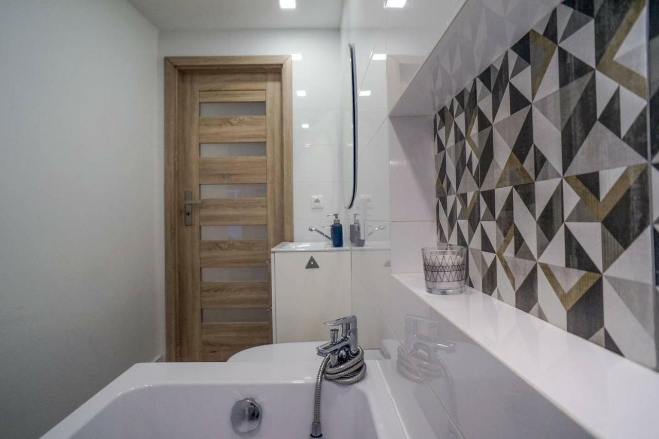 Dwupoziomowy Apartament Mazowiecka 18 Lägenhet Bydgoszcz Exteriör bild
